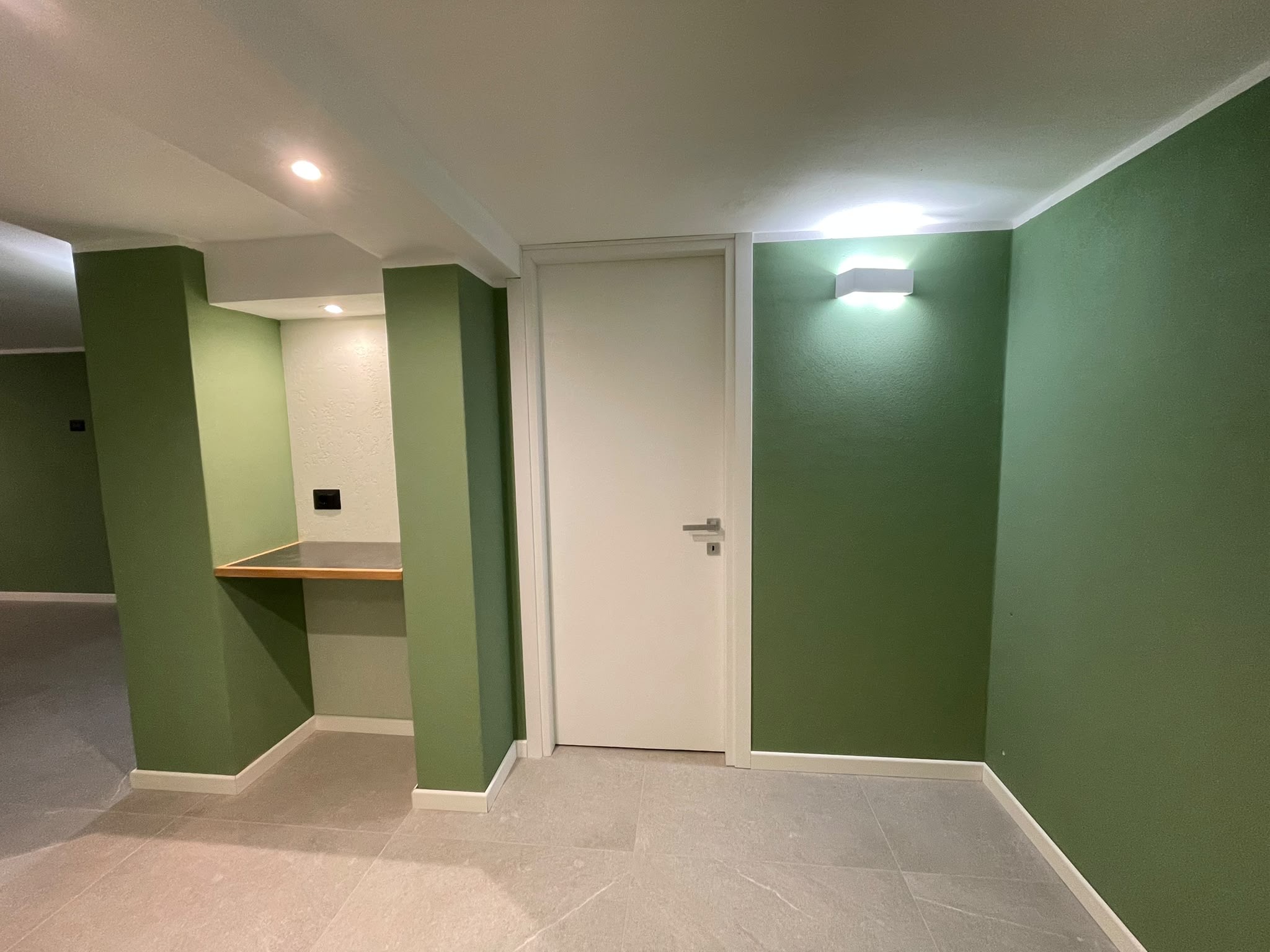 Ambiente rinnovato con finiture verdi